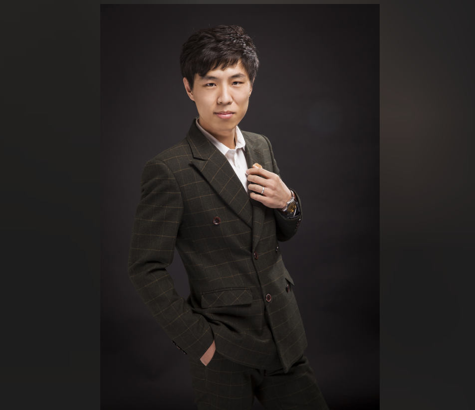 李明