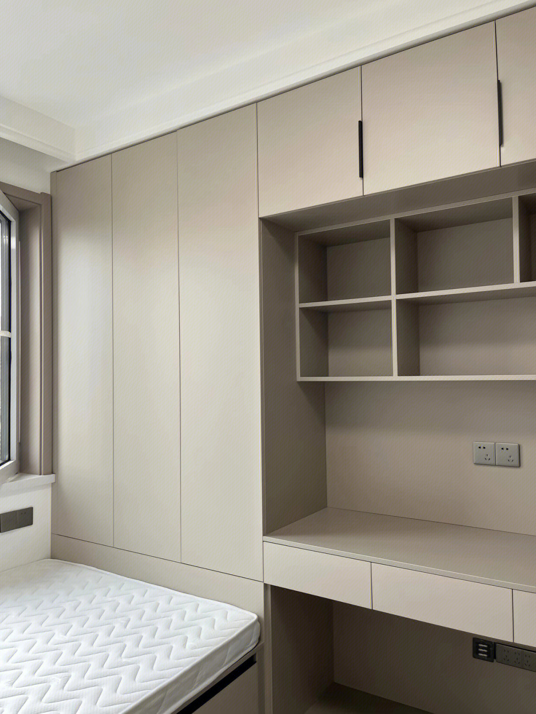 小户型必看：榻榻米把 “睡、学、囤” 揉进 10㎡里